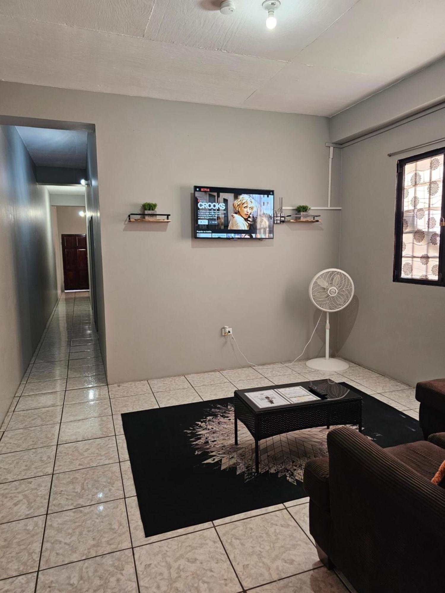 2Br Apt In St Helena - 6Mins From The Airport Perfect For Short And Long Stays Piarco Eksteriør bilde